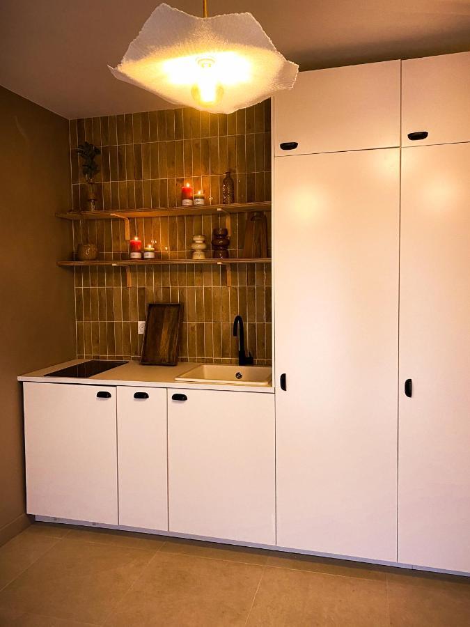 Love Room Suite Bali - Auray En Bretagne Brech Экстерьер фото