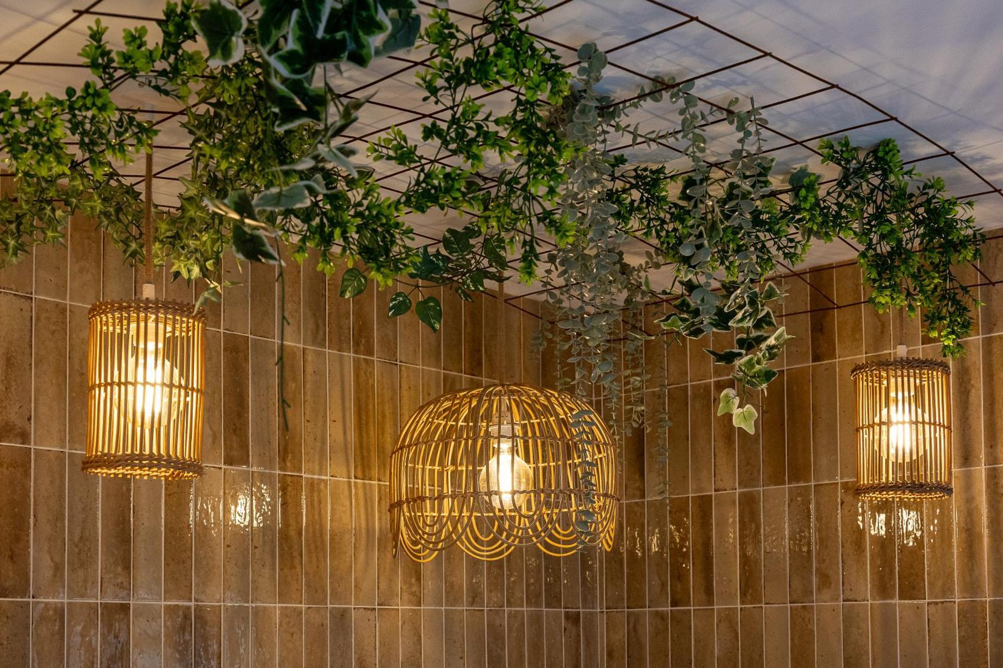 Love Room Suite Bali - Auray En Bretagne Brech Экстерьер фото